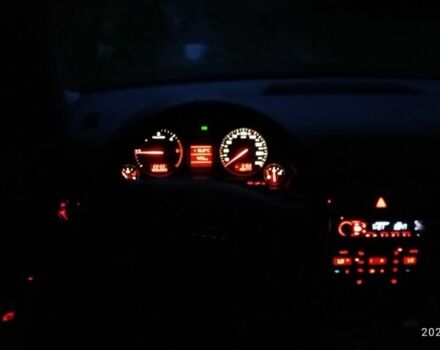 Синий Ауди А4, объемом двигателя 1.9 л и пробегом 3 тыс. км за 4800 $, фото 3 на Automoto.ua