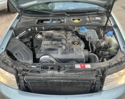 Синий Ауди А4, объемом двигателя 0 л и пробегом 300 тыс. км за 3000 $, фото 5 на Automoto.ua