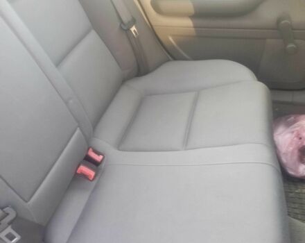 Синій Ауді А4, об'ємом двигуна 1.6 л та пробігом 315 тис. км за 2900 $, фото 3 на Automoto.ua