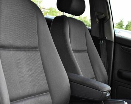 Синий Ауди А4, объемом двигателя 2 л и пробегом 206 тыс. км за 6850 $, фото 14 на Automoto.ua
