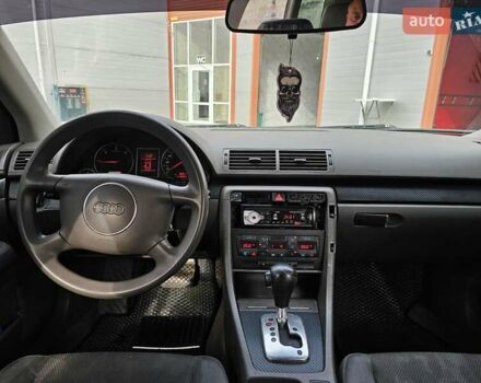 Синий Ауди А4, объемом двигателя 2.5 л и пробегом 250 тыс. км за 4250 $, фото 11 на Automoto.ua