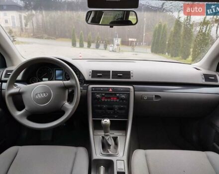 Синій Ауді А4, об'ємом двигуна 1.6 л та пробігом 189 тис. км за 4999 $, фото 21 на Automoto.ua