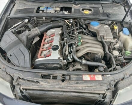 Синий Ауди А4, объемом двигателя 2 л и пробегом 333 тыс. км за 4900 $, фото 5 на Automoto.ua