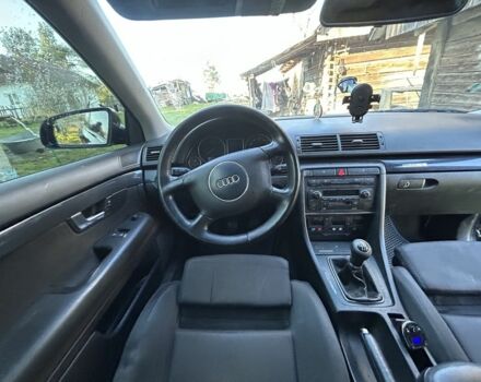 Синий Ауди А4, объемом двигателя 2.5 л и пробегом 300 тыс. км за 4300 $, фото 3 на Automoto.ua