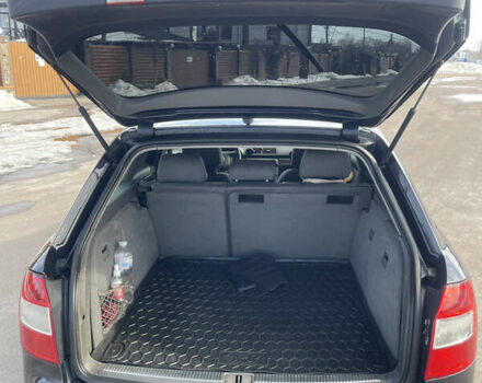 Синій Ауді А4, об'ємом двигуна 2.5 л та пробігом 269 тис. км за 4800 $, фото 5 на Automoto.ua