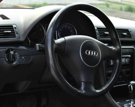 Синий Ауди А4, объемом двигателя 2 л и пробегом 206 тыс. км за 6850 $, фото 6 на Automoto.ua