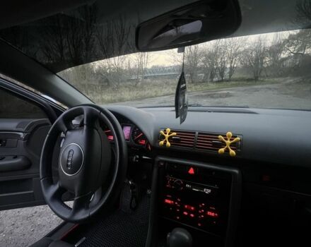 Синий Ауди А4, объемом двигателя 1.8 л и пробегом 350 тыс. км за 4999 $, фото 7 на Automoto.ua