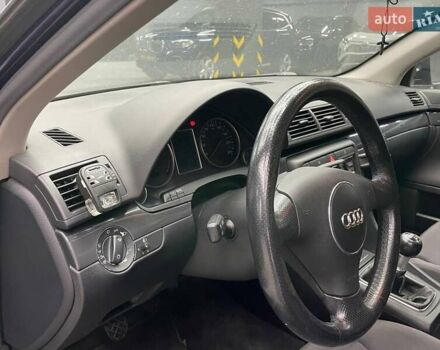 Синій Ауді А4, об'ємом двигуна 2.5 л та пробігом 294 тис. км за 5400 $, фото 7 на Automoto.ua