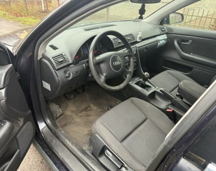 Синий Ауди А4, объемом двигателя 1.9 л и пробегом 300 тыс. км за 2500 $, фото 5 на Automoto.ua