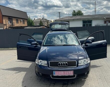 Синий Ауди А4, объемом двигателя 2 л и пробегом 280 тыс. км за 5300 $, фото 2 на Automoto.ua