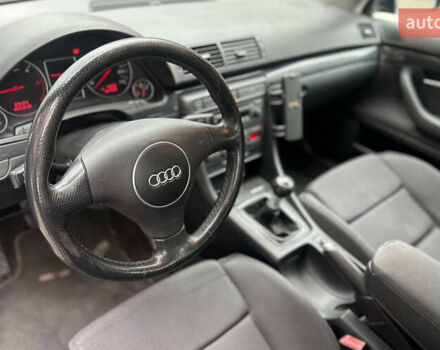 Синий Ауди А4, объемом двигателя 2.5 л и пробегом 294 тыс. км за 5400 $, фото 6 на Automoto.ua