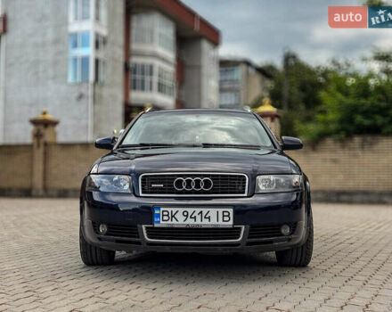Синий Ауди А4, объемом двигателя 2.5 л и пробегом 335 тыс. км за 5950 $, фото 6 на Automoto.ua
