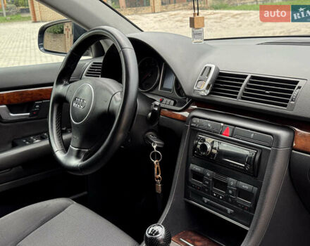 Синий Ауди А4, объемом двигателя 2.5 л и пробегом 335 тыс. км за 5950 $, фото 74 на Automoto.ua