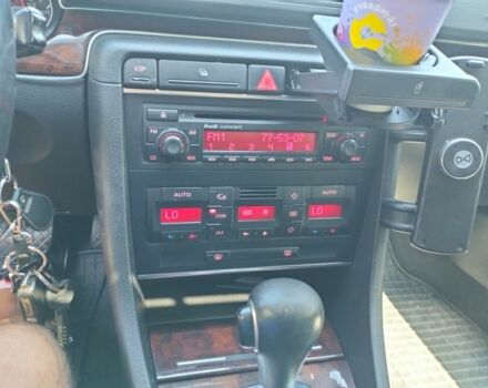 Ауди А4 2005 в Ивано-Франковске на Automoto.ua Синий Ауди А4, объемом двигателя 0 л и пробегом 220 тыс. км за 6400 $, фото 3 на Automoto.ua