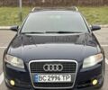 Синій Ауді А4, об'ємом двигуна 2 л та пробігом 296 тис. км за 6500 $, фото 1 на Automoto.ua