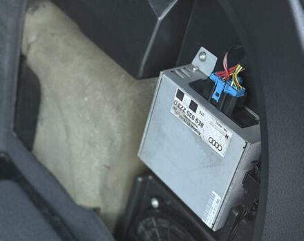 Синий Ауди А4, объемом двигателя 2.5 л и пробегом 231 тыс. км за 6800 $, фото 22 на Automoto.ua