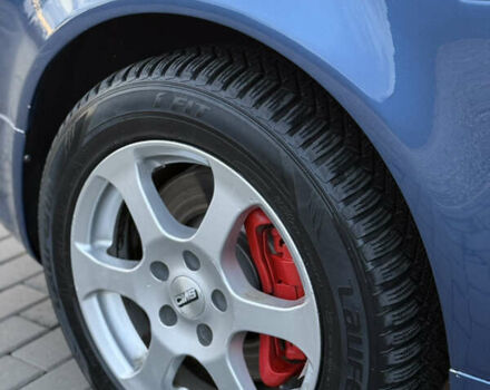 Синий Ауди А4, объемом двигателя 2.5 л и пробегом 231 тыс. км за 6800 $, фото 8 на Automoto.ua