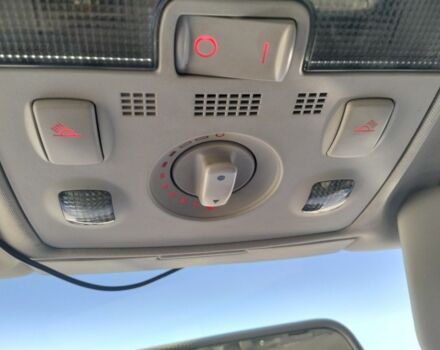 Ауди А4 2005 в Ивано-Франковске на Automoto.ua Синий Ауди А4, объемом двигателя 0 л и пробегом 220 тыс. км за 6400 $, фото 5 на Automoto.ua