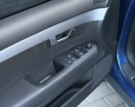 Синий Ауди А4, объемом двигателя 2.5 л и пробегом 231 тыс. км за 6800 $, фото 11 на Automoto.ua