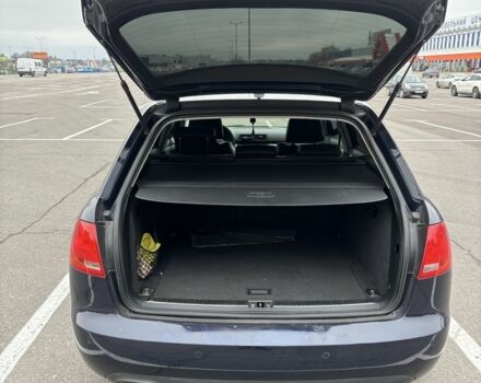 Синій Ауді А4, об'ємом двигуна 2 л та пробігом 296 тис. км за 6500 $, фото 6 на Automoto.ua