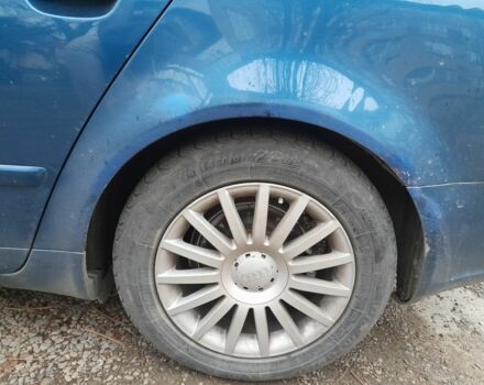 Синій Ауді А4, об'ємом двигуна 2 л та пробігом 384 тис. км за 5300 $, фото 2 на Automoto.ua