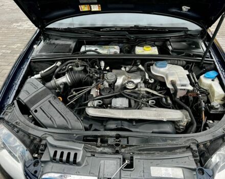 Синий Ауди А4, объемом двигателя 2.5 л и пробегом 258 тыс. км за 5200 $, фото 10 на Automoto.ua