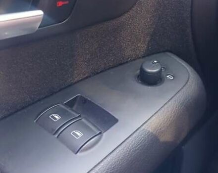 Ауди А4 2005 в Сумах на Automoto.ua Синий Ауди А4, объемом двигателя 1.8 л и пробегом 202 тыс. км за 8500 $, фото 13 на Automoto.ua