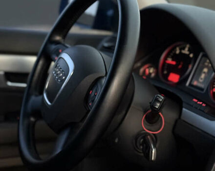 Синий Ауди А4, объемом двигателя 2.5 л и пробегом 231 тыс. км за 6800 $, фото 18 на Automoto.ua