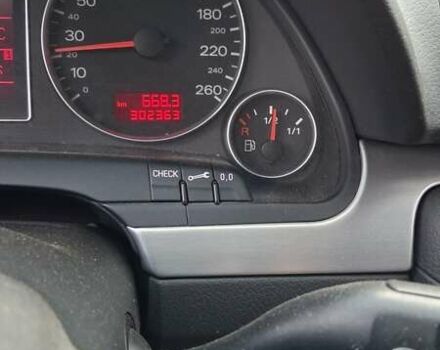Синий Ауди А4, объемом двигателя 2 л и пробегом 302 тыс. км за 6750 $, фото 1 на Automoto.ua
