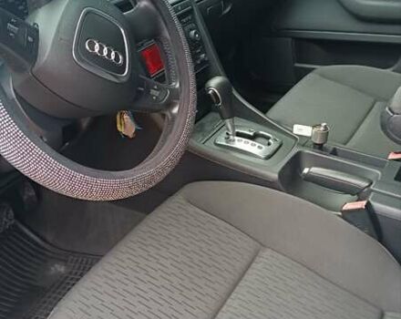 Синій Ауді А4, об'ємом двигуна 2 л та пробігом 284 тис. км за 6500 $, фото 17 на Automoto.ua