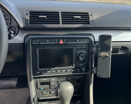 Синий Ауди А4, объемом двигателя 2 л и пробегом 250 тыс. км за 6900 $, фото 1 на Automoto.ua