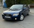 Синий Ауди А4, объемом двигателя 2 л и пробегом 350 тыс. км за 3210 $, фото 1 на Automoto.ua