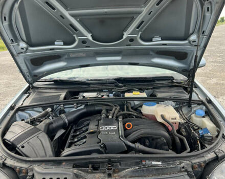 Синій Ауді А4, об'ємом двигуна 2 л та пробігом 210 тис. км за 6600 $, фото 57 на Automoto.ua