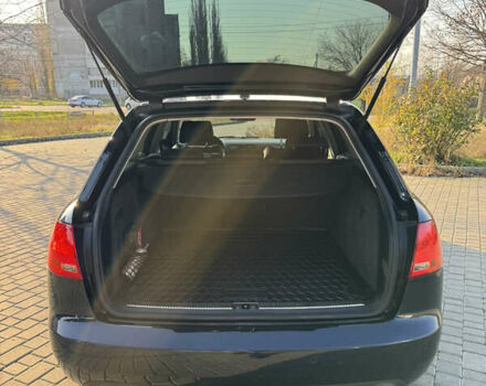 Синий Ауди А4, объемом двигателя 1.98 л и пробегом 300 тыс. км за 8000 $, фото 4 на Automoto.ua