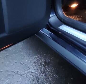 Синій Ауді А4, об'ємом двигуна 2 л та пробігом 320 тис. км за 3900 $, фото 2 на Automoto.ua