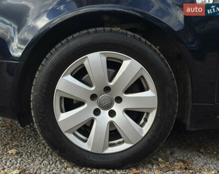 Синий Ауди А4, объемом двигателя 2 л и пробегом 206 тыс. км за 7200 $, фото 56 на Automoto.ua