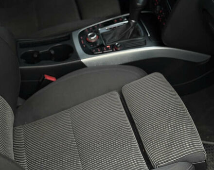 Синій Ауді А4, об'ємом двигуна 2.7 л та пробігом 296 тис. км за 7900 $, фото 28 на Automoto.ua