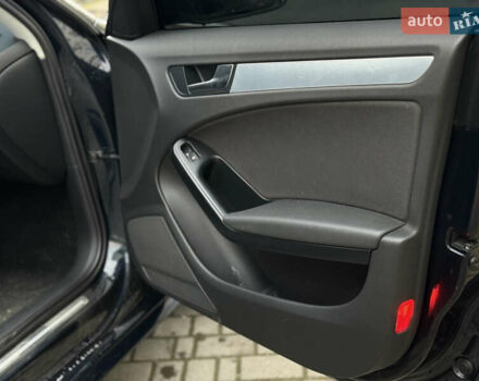 Синій Ауді А4, об'ємом двигуна 2.7 л та пробігом 296 тис. км за 7900 $, фото 26 на Automoto.ua