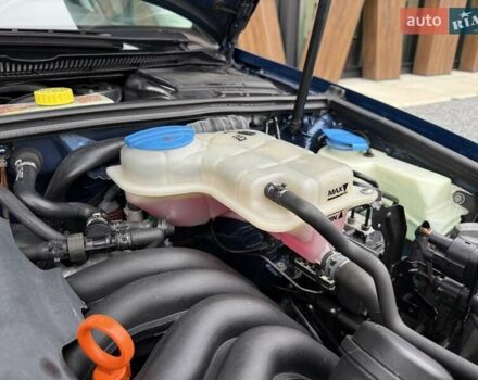 Синій Ауді А4, об'ємом двигуна 1.6 л та пробігом 247 тис. км за 7250 $, фото 43 на Automoto.ua