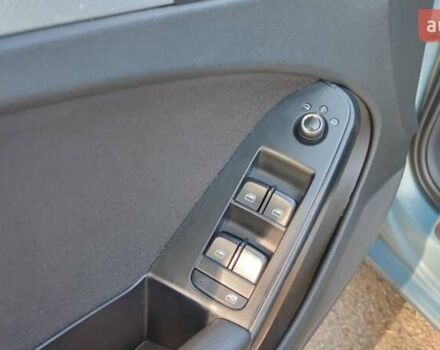 Синий Ауди А4, объемом двигателя 2.7 л и пробегом 250 тыс. км за 8850 $, фото 18 на Automoto.ua