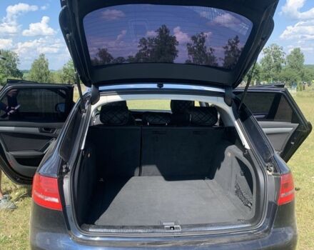 Синий Ауди А4, объемом двигателя 2 л и пробегом 255 тыс. км за 11100 $, фото 5 на Automoto.ua