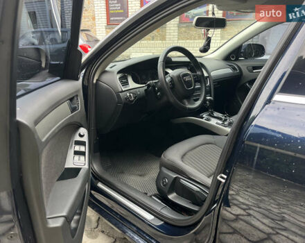 Синий Ауди А4, объемом двигателя 2 л и пробегом 317 тыс. км за 10500 $, фото 9 на Automoto.ua