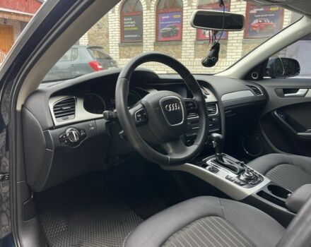 Синій Ауді А4, об'ємом двигуна 2 л та пробігом 317 тис. км за 10500 $, фото 11 на Automoto.ua