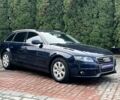 Синій Ауді А4, об'ємом двигуна 2 л та пробігом 317 тис. км за 10500 $, фото 1 на Automoto.ua