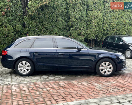 Синий Ауди А4, объемом двигателя 2 л и пробегом 317 тыс. км за 10500 $, фото 2 на Automoto.ua
