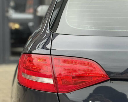 Синій Ауді А4, об'ємом двигуна 1.8 л та пробігом 240 тис. км за 8950 $, фото 26 на Automoto.ua