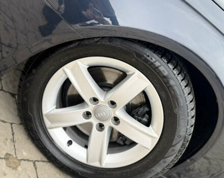 Синий Ауди А4, объемом двигателя 1.8 л и пробегом 240 тыс. км за 8750 $, фото 10 на Automoto.ua