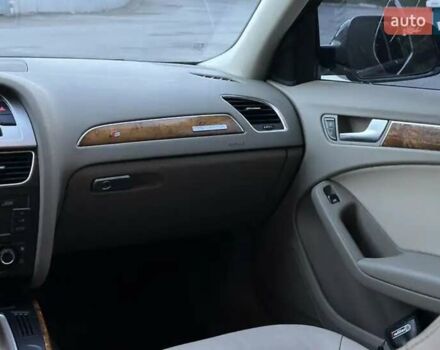Синій Ауді А4, об'ємом двигуна 2 л та пробігом 236 тис. км за 7900 $, фото 29 на Automoto.ua