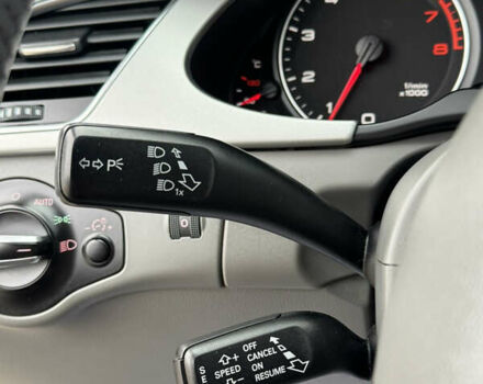 Синій Ауді А4, об'ємом двигуна 1.8 л та пробігом 240 тис. км за 8950 $, фото 53 на Automoto.ua