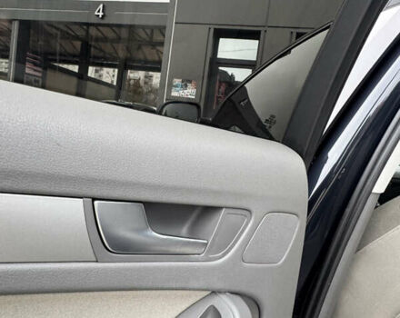 Синий Ауди А4, объемом двигателя 1.8 л и пробегом 240 тыс. км за 8750 $, фото 59 на Automoto.ua